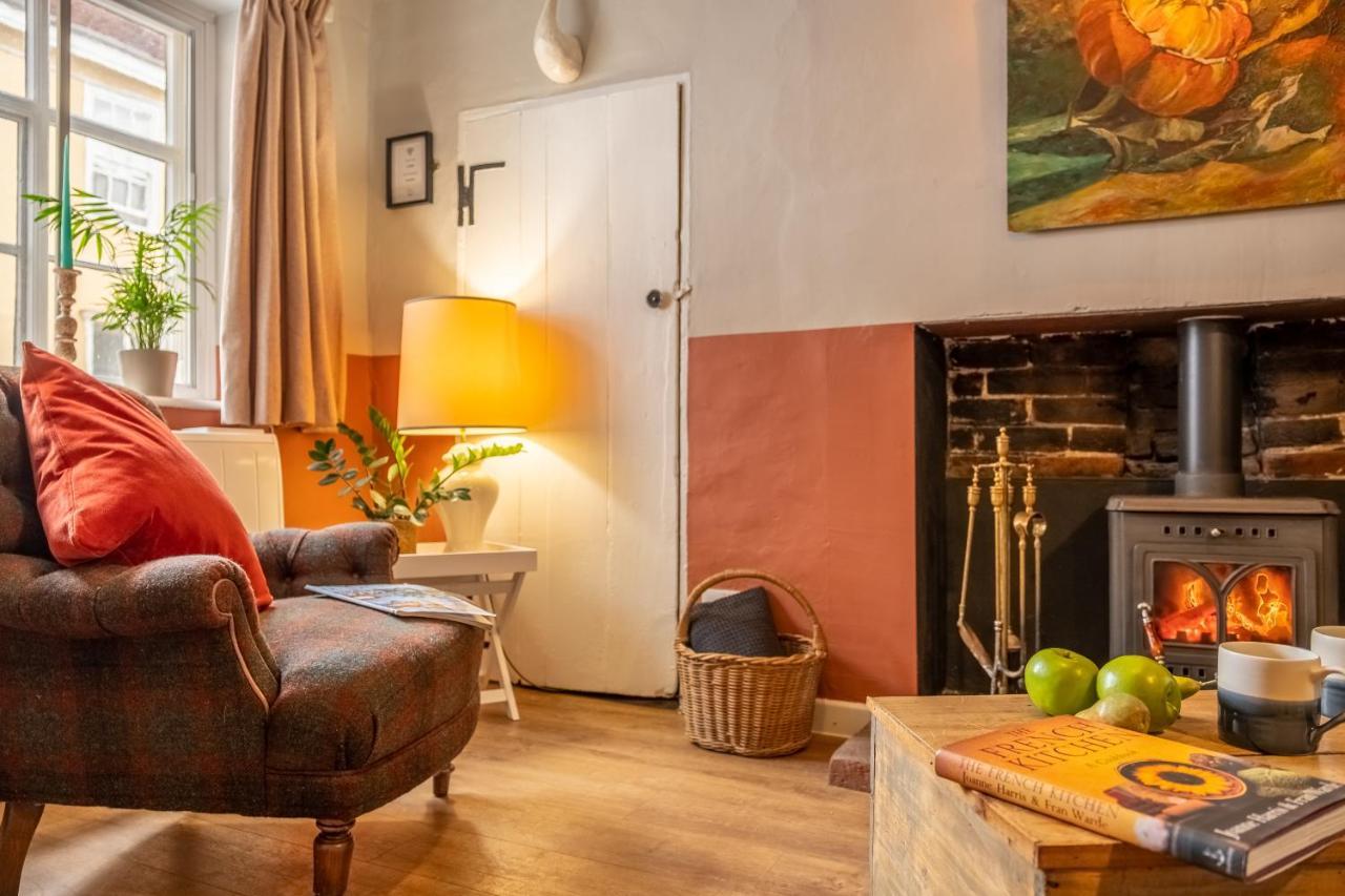 Heavenly 16Th Century Cottage In Pretty Rural Village - Swan'S Nest Boxford  Экстерьер фото